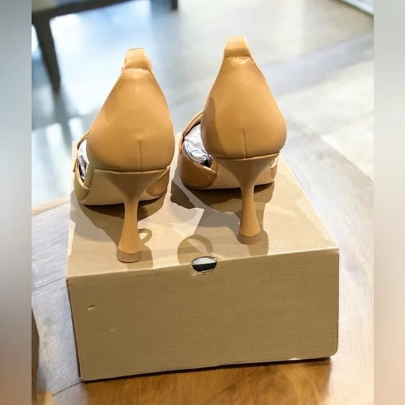 Coutgo Women’s Closed Pointed Toe Heels Ankle Strap Pumps Size 8. New with Box. - Picture 4 of 8